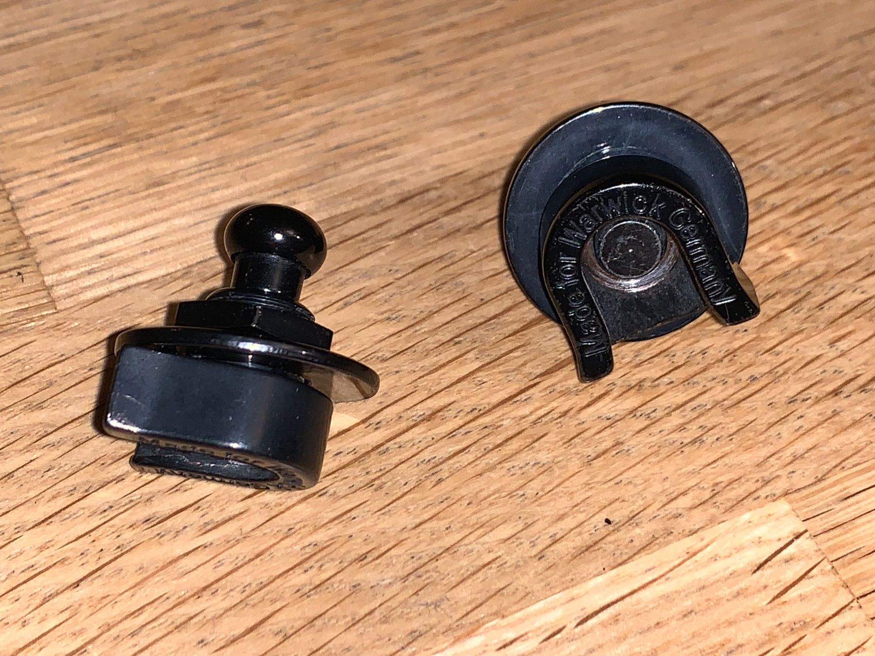Gibson Instruments de musique: Schaller / Warwick Security Straplocks schwarz – D'occasion à Neftenbach par Mike72-123 3