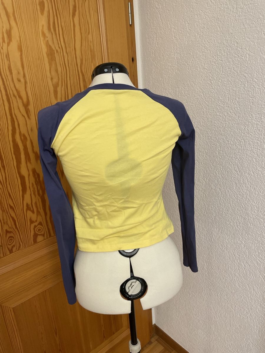 T-shirt: T-Shirt – Nuovo (secondo la descrizione) da Dittingen venduto da nje_9nlt 1