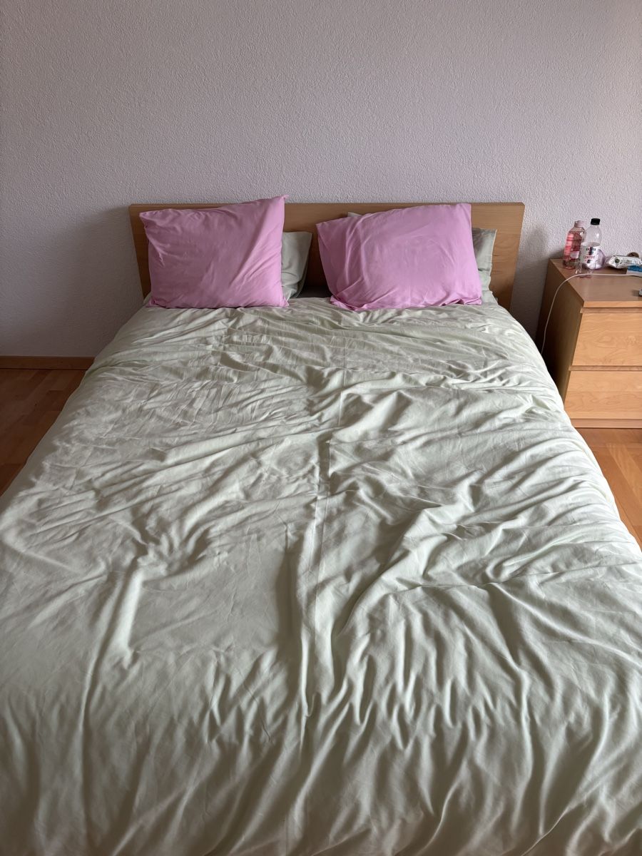Letti: Bed – Usato da Zürich venduto da cao_q8bt