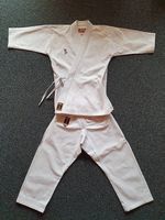 HIKU- KATA/ Karate Kimono Gr.140