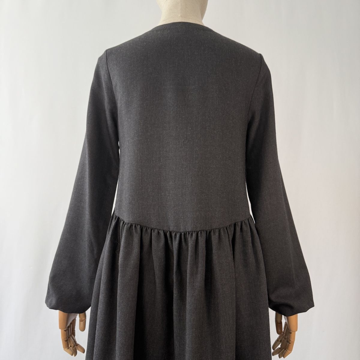 Vestiti: P.A.R.O.S.H. Wool Dress – Nuovo (secondo la descrizione) da Emmen venduto da Nightingale_2022 4