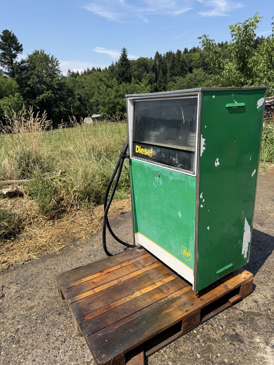Autres collections & raretés: Diesel Tankstelle – Défectueux à Hittnau par vanderBuen
