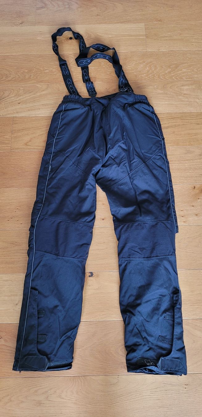 Pantalons: Motorradhose Gr.L mit Protektoren – D'occasion à St. Gallenkappel par mytimes 2