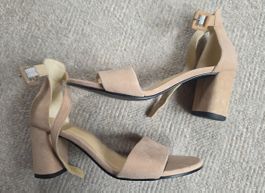 Sandales Vagabond en daim beige poudré – Neuves – T. 37