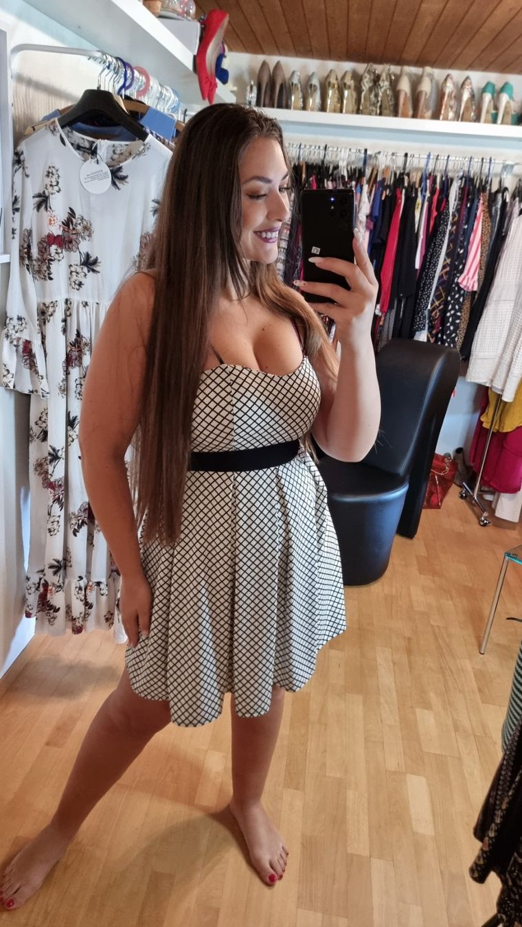 Vestiti: 🌺Kleid Größe 38/40🌺 – Usato da Wald ZH venduto da CapLux 1