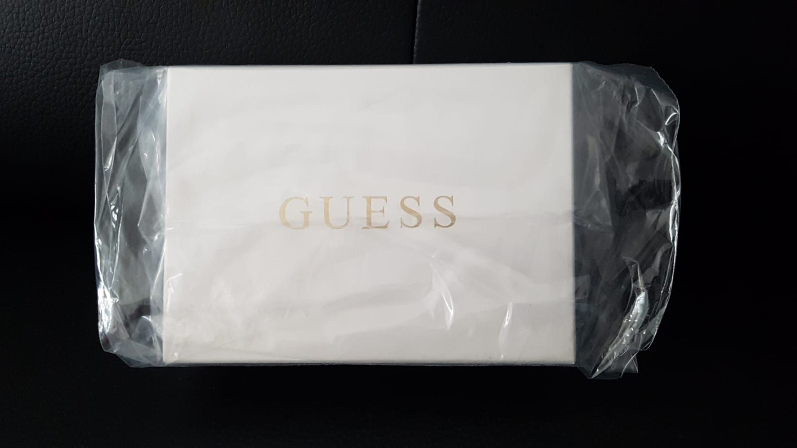 Guess Portamonete: Portemonnaie Guess Leder. – Nuovo e nell'imballaggio originale da Zürich venduto da ata_c8nh 7