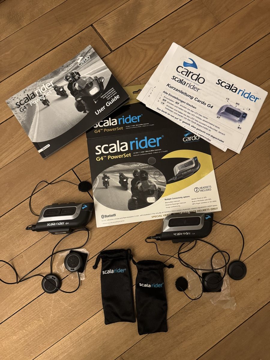 Radiocomunicazione: Cardo Scala Rider G4 PowerSet Bluetooth Kommunikationssystem – Usato da Zürich venduto da Skalandianer