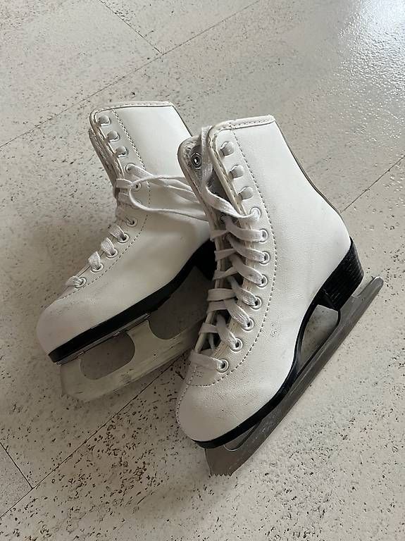 Pattini da ghiaccio: Schlittschuhe Gr. 32 – Usato da Volketswil venduto da Lenalina13 1