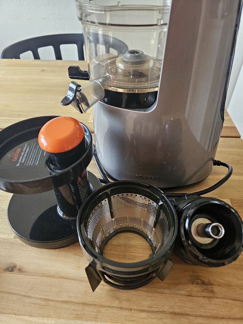 Hurom Appareils de cuisine: HUROM Slow juicer – D'occasion à Muttenz par nic_9xxk 3
