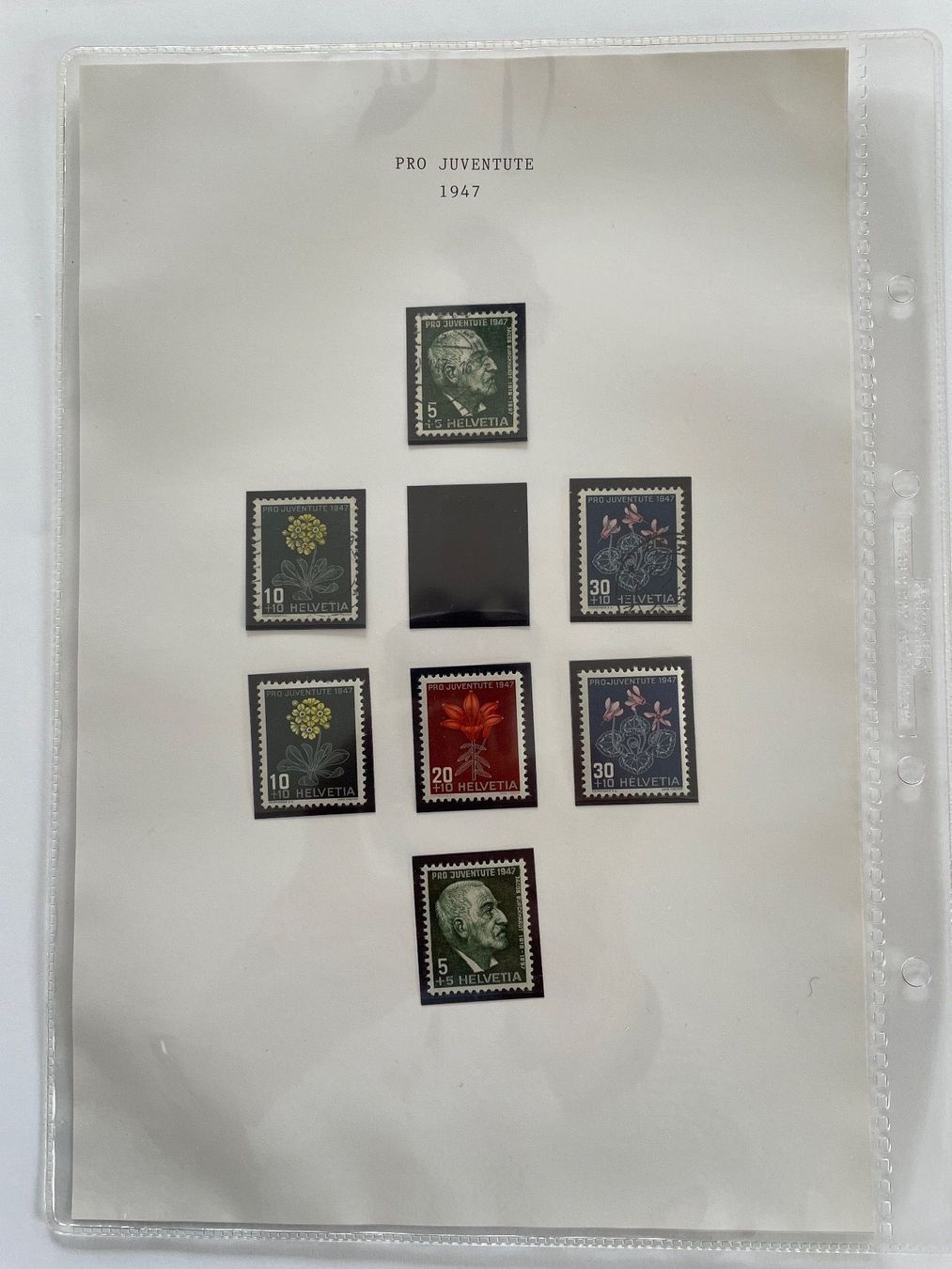 Tutti i francobolli: Antike Briefmarken Pro Juventute 1944 - 1952 – Usato da Adligenswil venduto da Treegarden 3