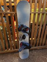 Snowboard 140 cm mit Bindung + Snowboardschuhe Grösse 36/37
