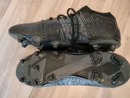 Puma Fussballschuhe Future, neu und ungetragen, Grösse 44.5