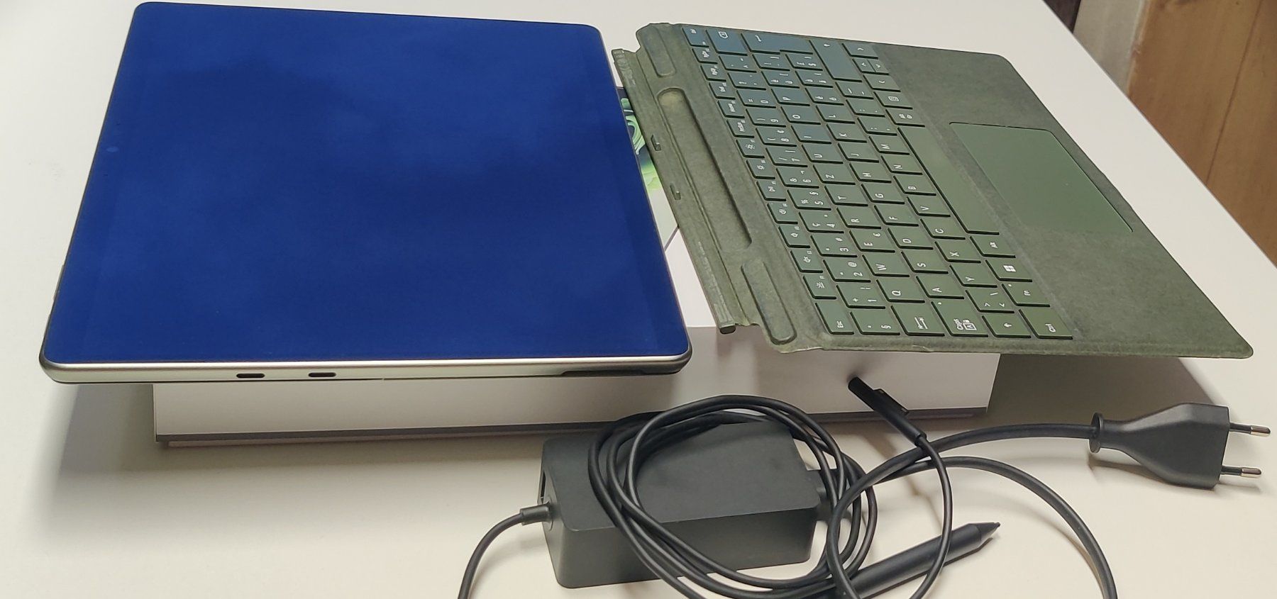 Microsoft Notebooks: Surface Pro 9 - mit Touchscreen, Pen, Keyboard - Top Zustand – Gebraucht aus Grosswangen von vernatsch 3