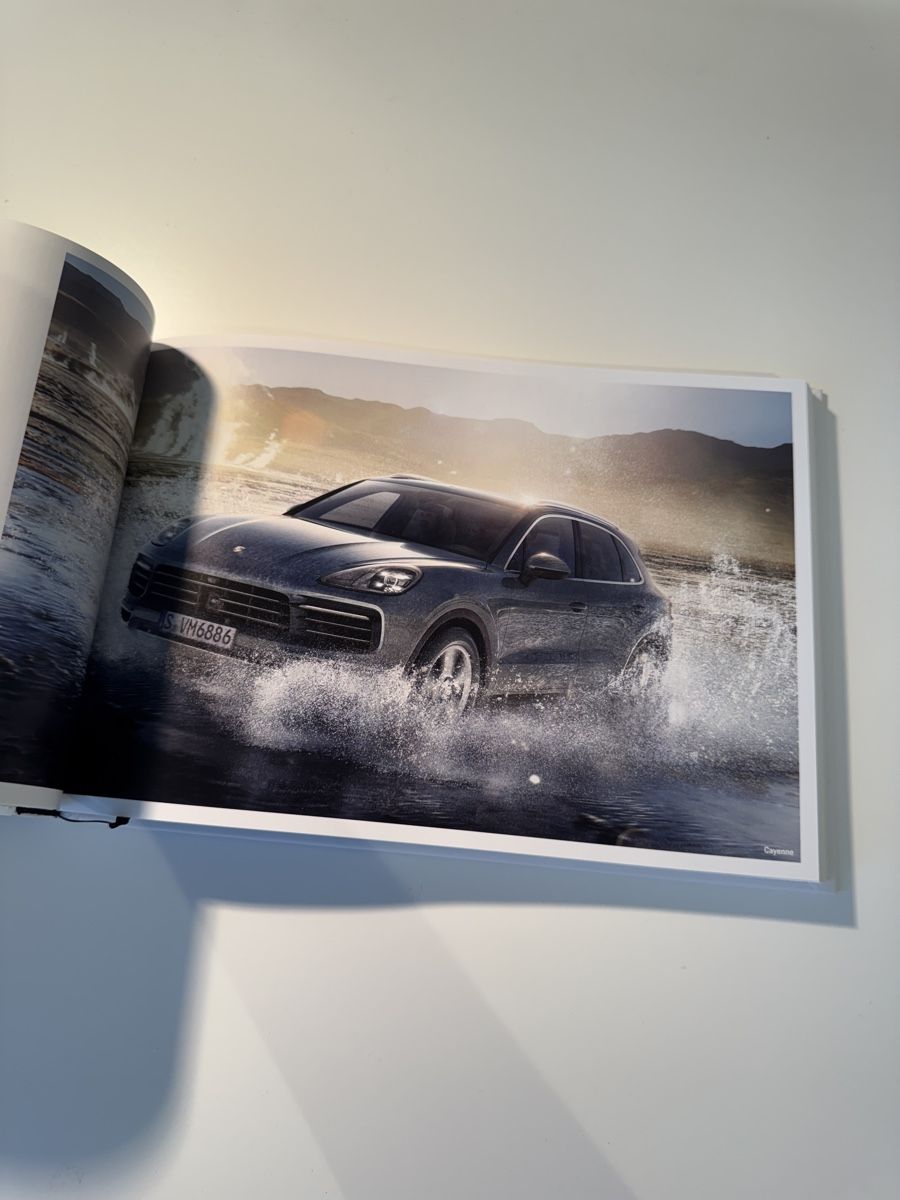 Porsche Dokumente: Porsche Cayenne Katalog Buch gebunden 2018 – Neu (gemäss Beschreibung) aus Bonstetten von Rocco02 2