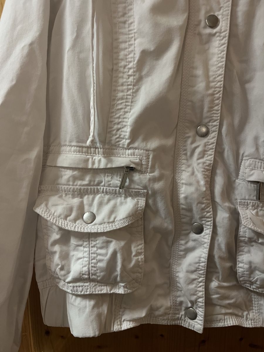 Esprit Giacche: Coole mega schöne Esprit Jacke 42 – Usato da Rüdlingen venduto da Lichee 2