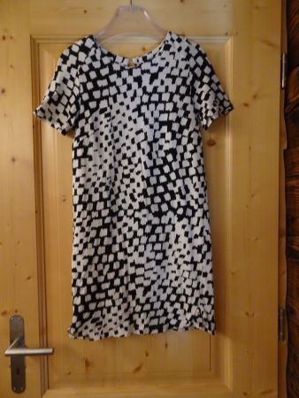 Schwarz-weisses Kleid von MNG Gr. XS - 260383