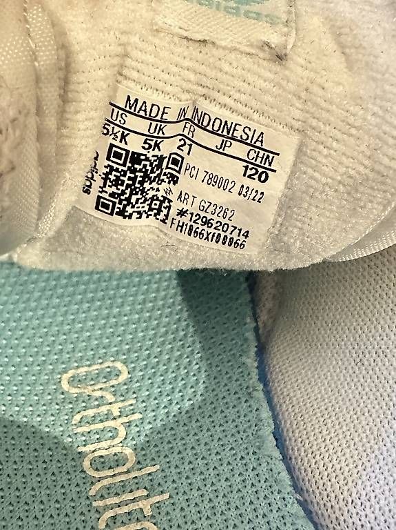 Adidas Scarpe per ragazzi: Adidas blanches à scratchs avec détails irisés - 21 – Usato da Montpreveyres venduto da Donlaeti25 3