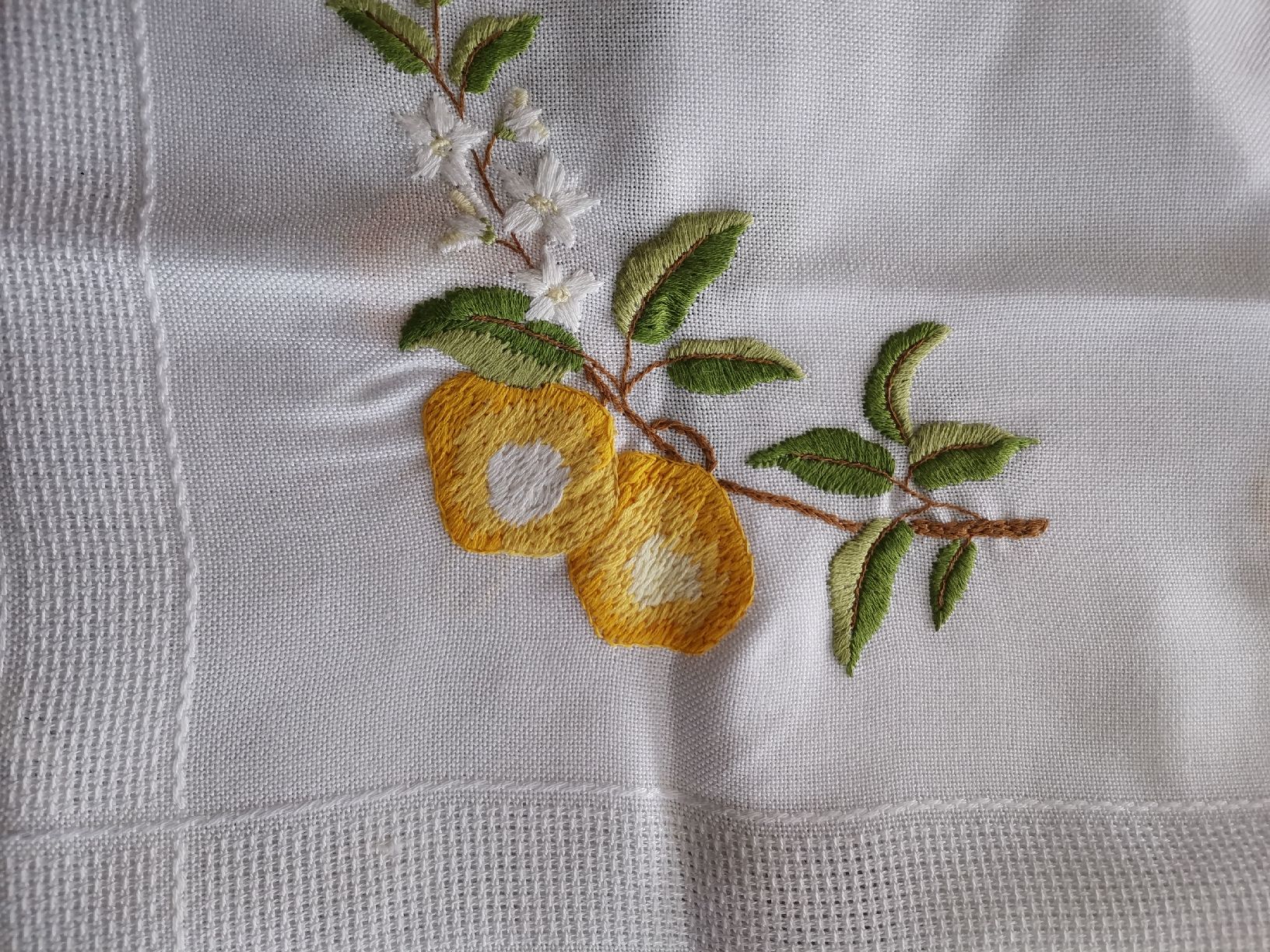 Altra biancheria da tavola: Nappe brodée – Nuovo e nell'imballaggio originale da Cournillens venduto da masoeur 1