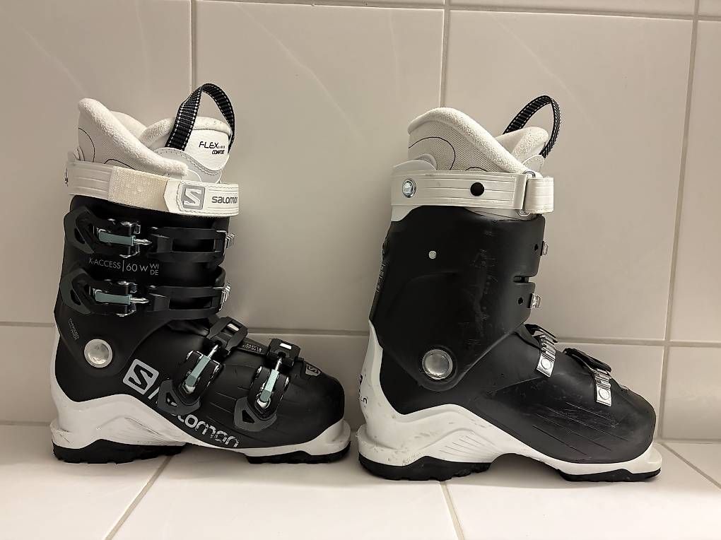 Salomon Scarpe da donna: Chaussures de ski Salomon taille 24 – Usato da Martigny venduto da jcj_j2fb 1