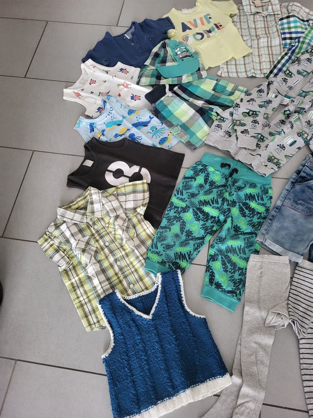 C&A Lotti & Set di vestiti: Kleiderpaket gr. 80 86 Top Zustand – Usato da Boswil venduto da i12i 1