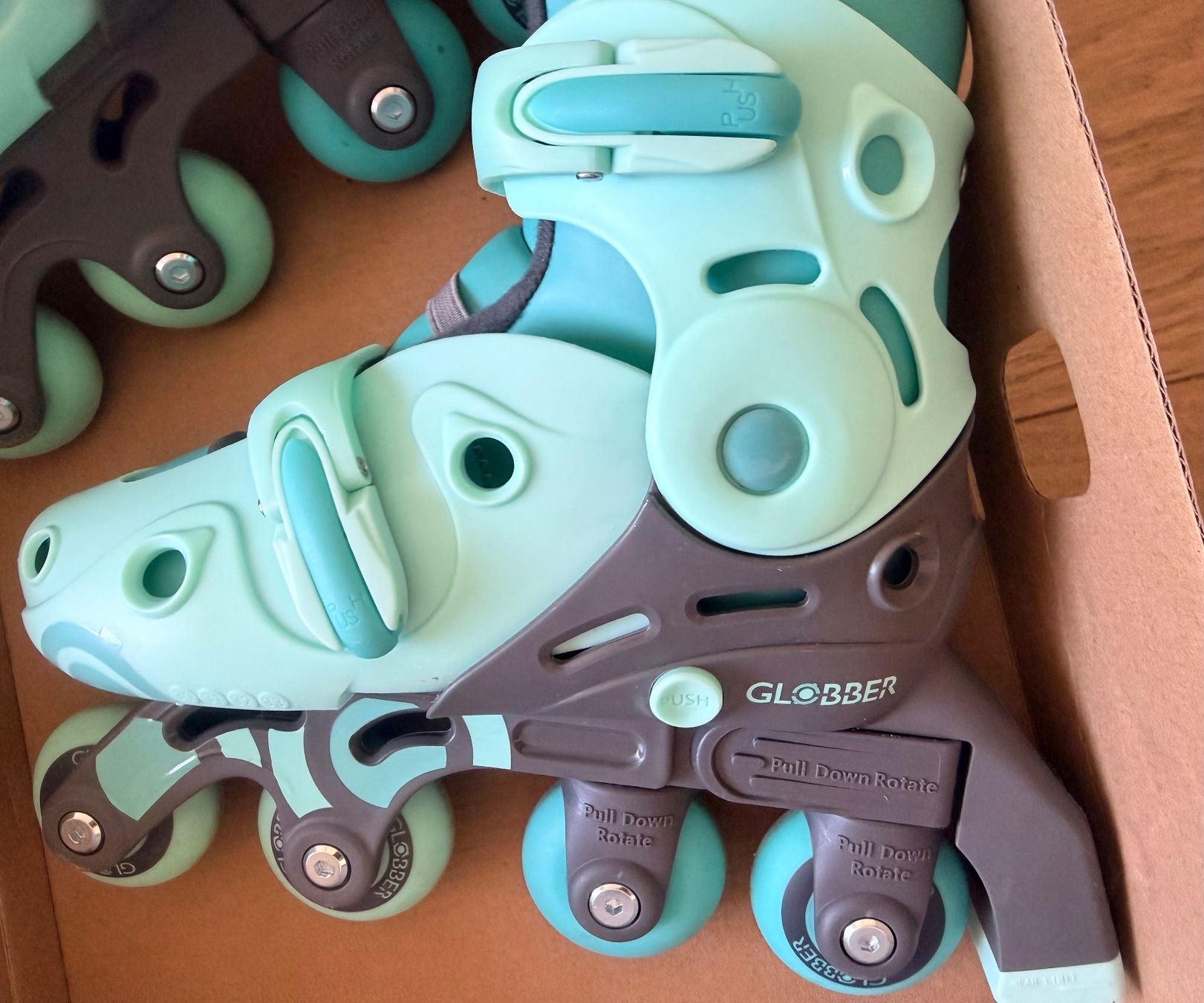 Pattini in linea & Pattini a rotelle: Inline skate  Globber - Taille 30-33 ajustable – Usato da Lausanne venduto da mik_l5py
