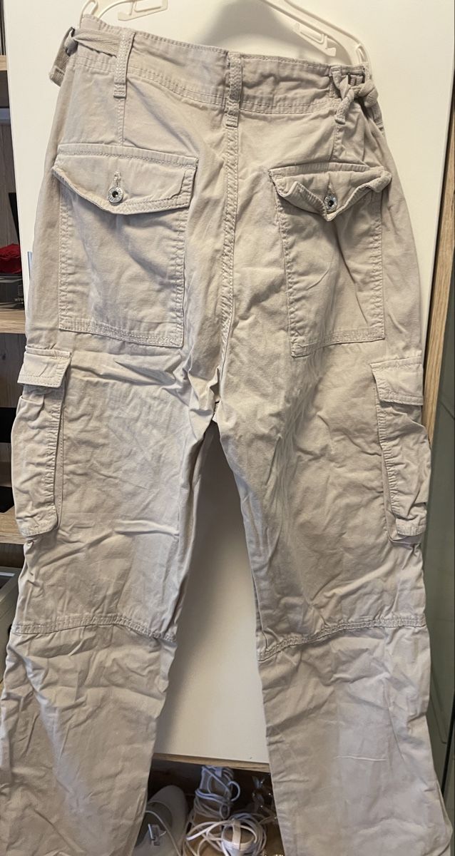 Bershka Pantaloni: Bershka Cargohose beige – Nuovo (secondo la descrizione) da Uzwil venduto da noe_9f9c 4