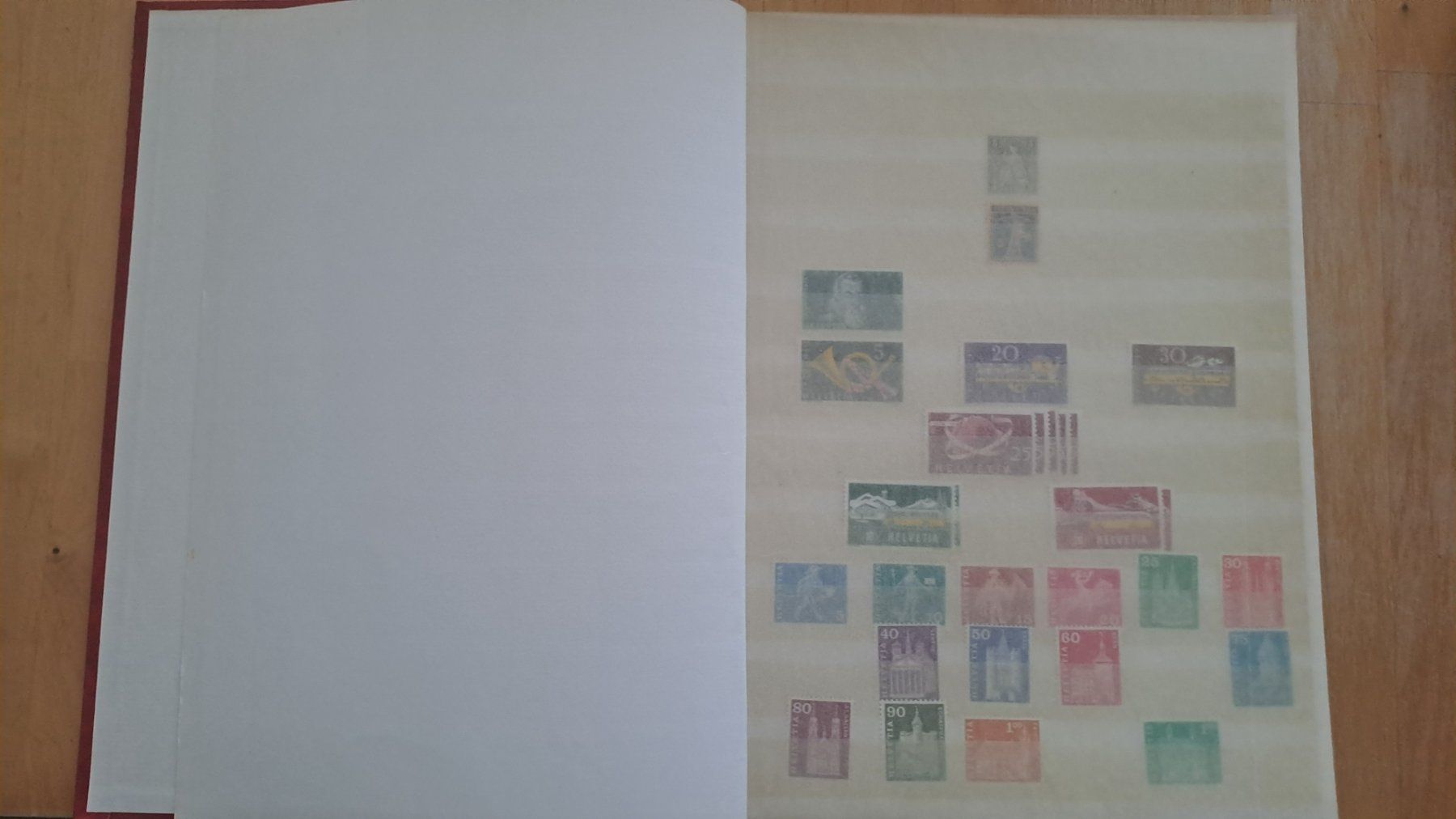 Tutti i francobolli: Schweizer Briefmarken, ungestempelt. Nominalwert: CHF 292 – Nuovo (secondo la descrizione) da Bergdietikon venduto da Lion-King