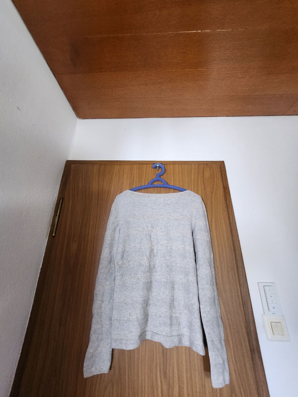 Caroll Maglioni & Felpe: Pull cachemire Caroll gris clair maille fine taille 38 – Usato da Niedergösgen venduto da Eva2410 1