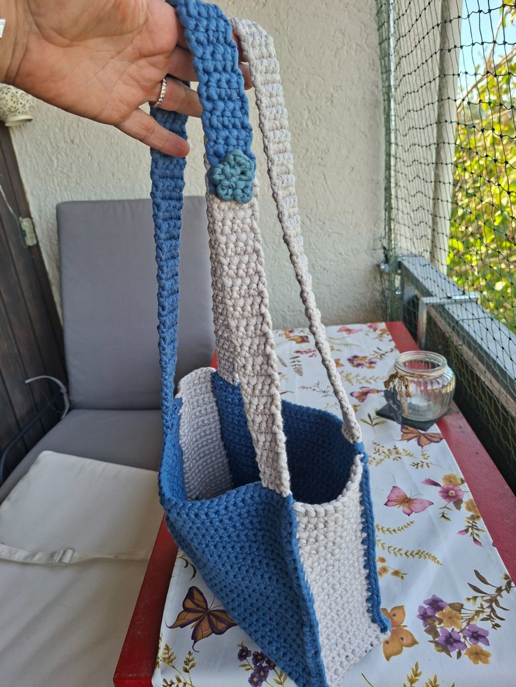 Borse da donna: Häkeltasche blau, weiss – Nuovo e nell'imballaggio originale da Weisslingen venduto da sug_vq8z 1