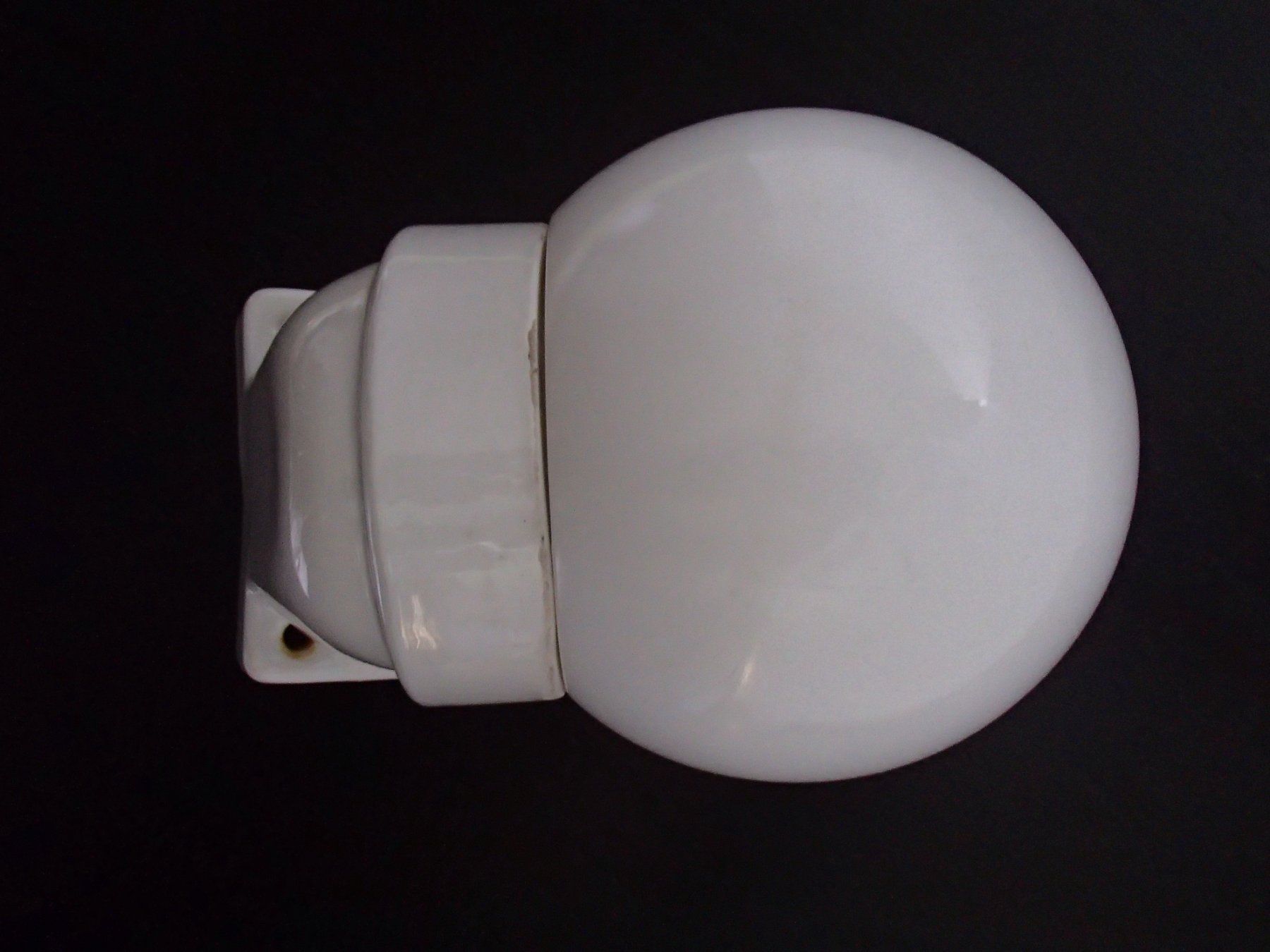Lampade: weisse Keramik Badezimmer Wandlampe – Usato da Schöfflisdorf venduto da pullux 1