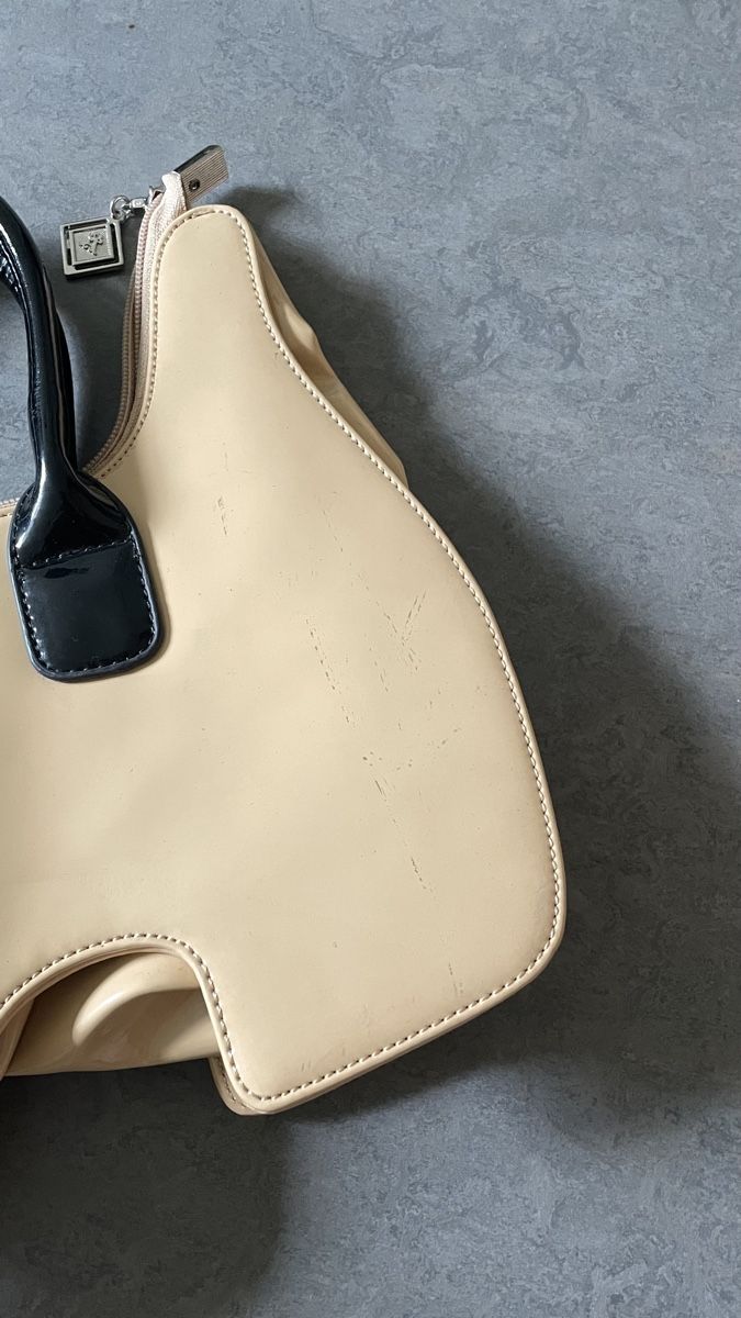 Taschen für Damen: Handtasche Hund beige mit Tragegriffen  – Neu (gemäss Beschreibung) aus Zürich von megastored 2