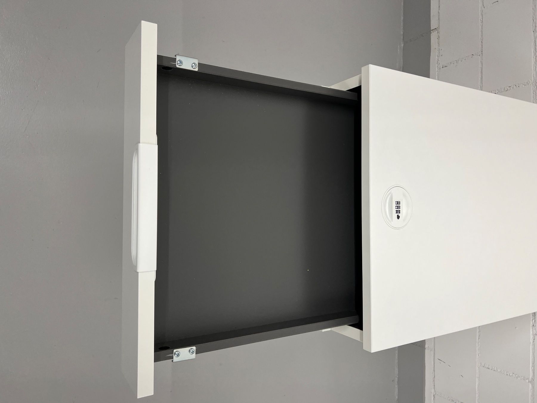 Ikea Banconi: IKEA Korpus mit 3 Schubladen, weiss – Usato da Zürich venduto da Naama 2