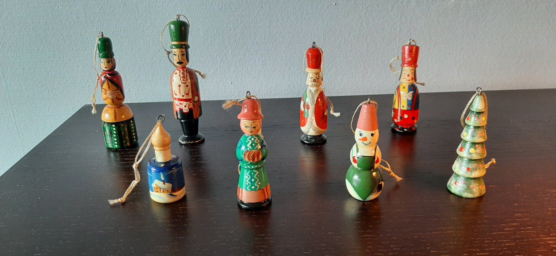 Tutte le decorazioni: Holzpuppen handbemalt – Usato da Zürich venduto da SmartKeith 1