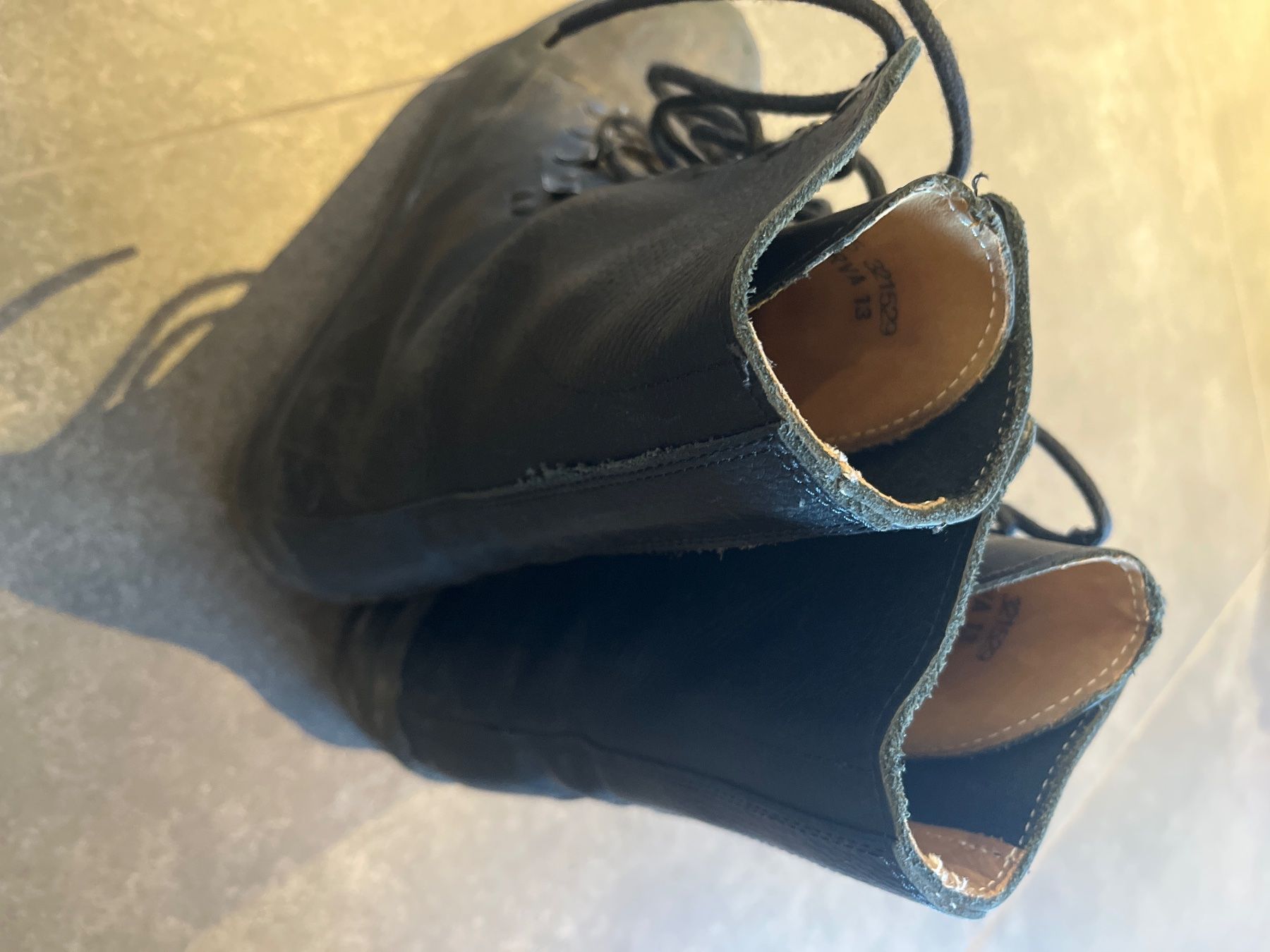 Minerva Scarpe da uomo: Kampfstiefel / KS - Grösse 43 (290/5) – Usato da Mühlethurnen venduto da PaescuM26 1