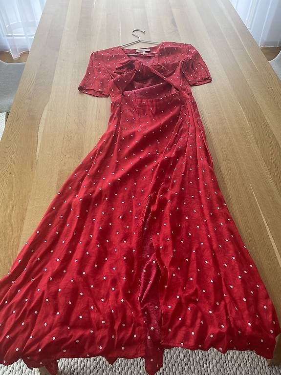 Vestiti: maje Kleid  – Usato da Emmenbrücke venduto da sim_gt9g 2