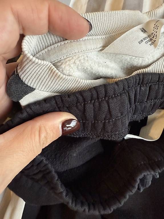 Lotti & Set di vestiti: Trainer Set Gr. 110 H&M Schwarz/Beige – Usato da Küsnacht ZH venduto da Leen 2
