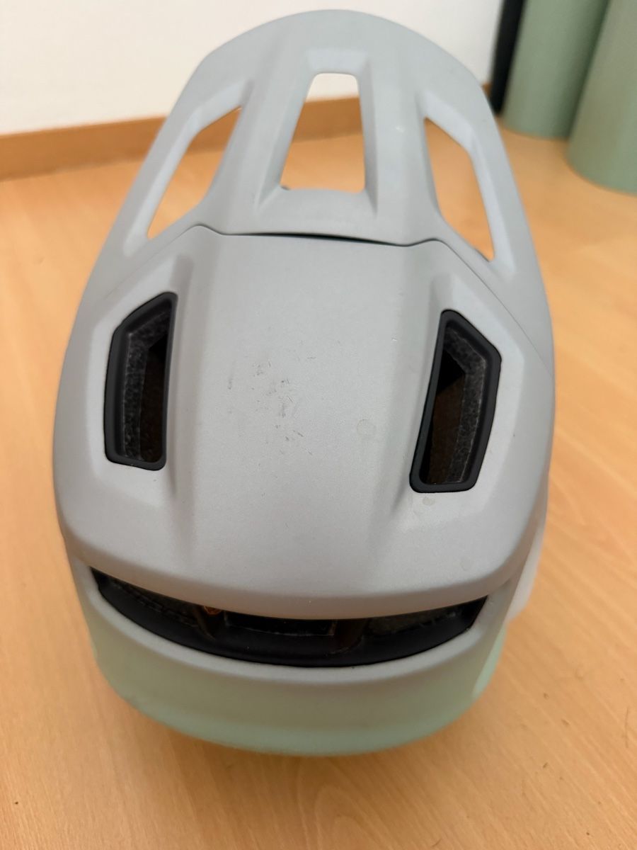 Specialized Caschi: Mountainbike Helm Marke Specialized  – Usato da Visp venduto da amwegsvenja 2