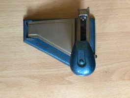 Antiker Bostich, SkreTri Kapp