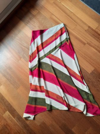 MANGO Damen Rock Gr.S ungetragen