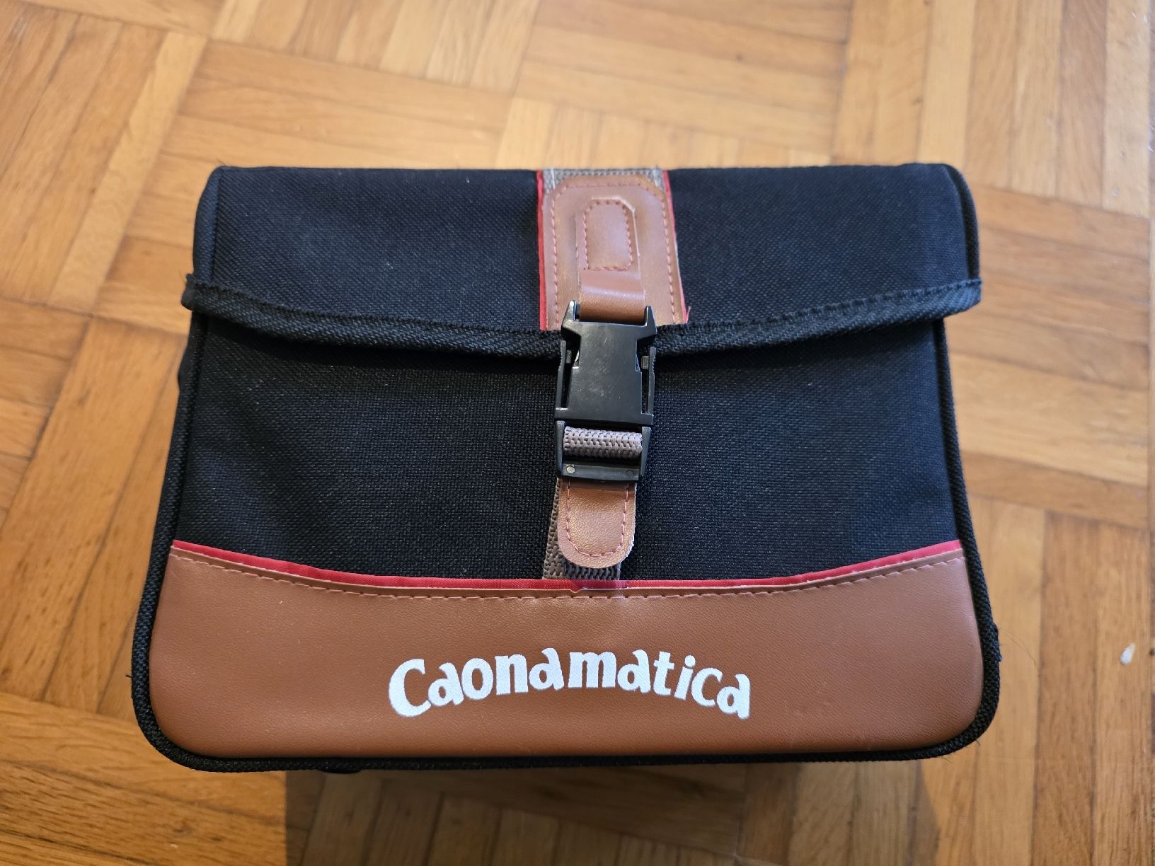 Fotocamera: Caonamatica Spiegelreflexkamera mit Blitz – Usato da Dorf venduto da Echo_Elements 9