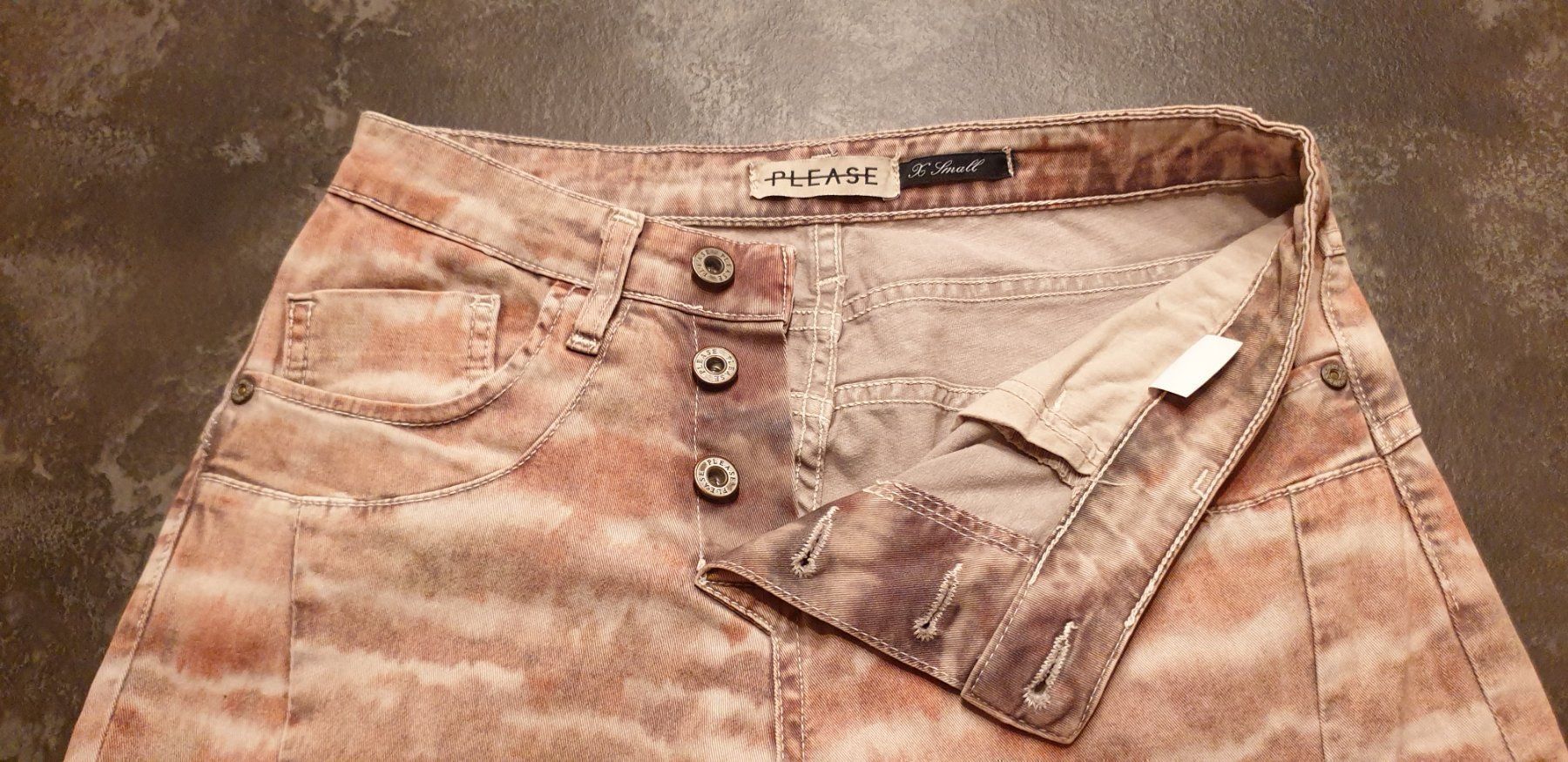 Please Jeans Jeans: Lässige PLEASE-JEANS / Gr.Small – Gebraucht aus Oberuzwil von cgc_l2jm 1