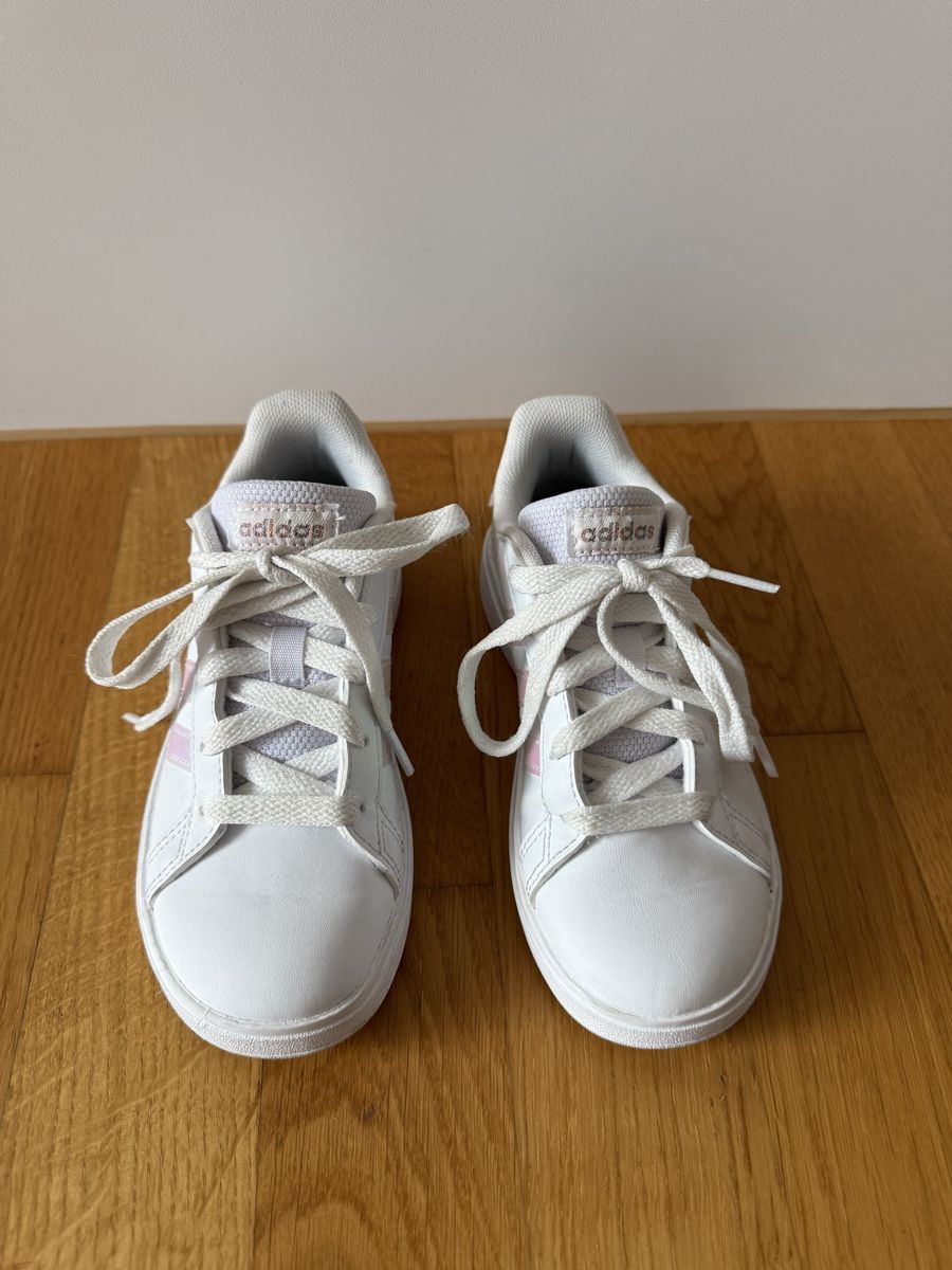Adidas Scarpe per ragazze: Adidas Turnschuhe gr. 29 NEU – Nuovo (secondo la descrizione) da Seuzach venduto da Eve87 1