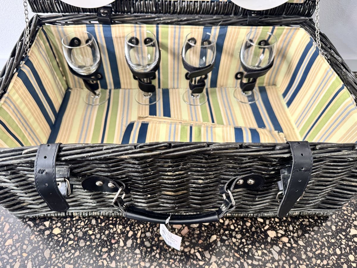 Altro per la casa: Picnic basket for 4 – Usato da Zürich venduto da gva_r9gs 3