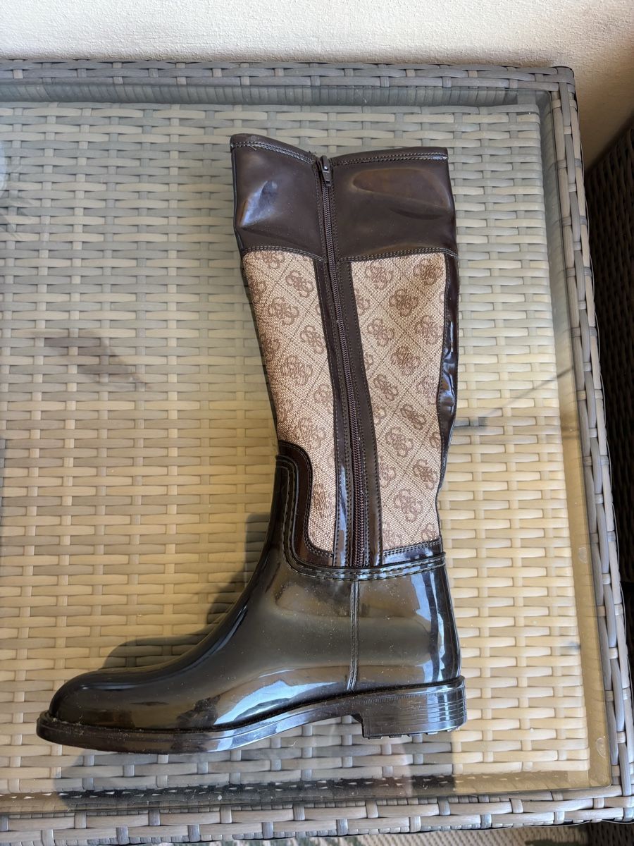 Guess Chaussures femmes: Bottes de pluie Guess – Neuf (Voir description) à Genève par ste_k6dj 1