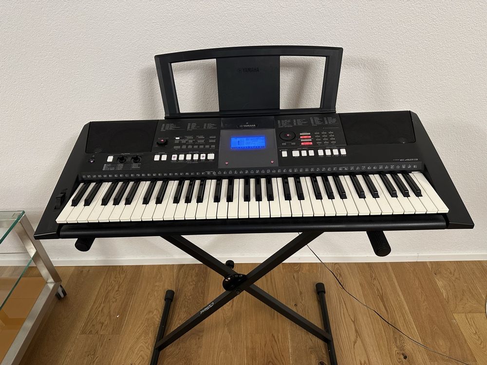 Keyboard/ e-Piano YAMAHA PSR E423 (Gebraucht) in Biglen für CHF 51 ...