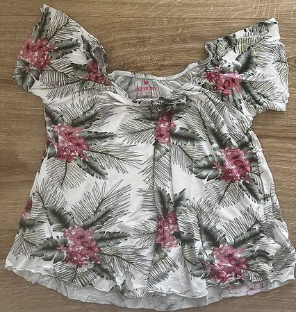 Blumiges Shirt