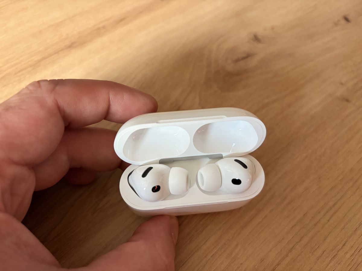 Apple Cuffie: APPLE AirPods Pro 3 – Nuovo (secondo la descrizione) da Unterseen venduto da Raw86 1