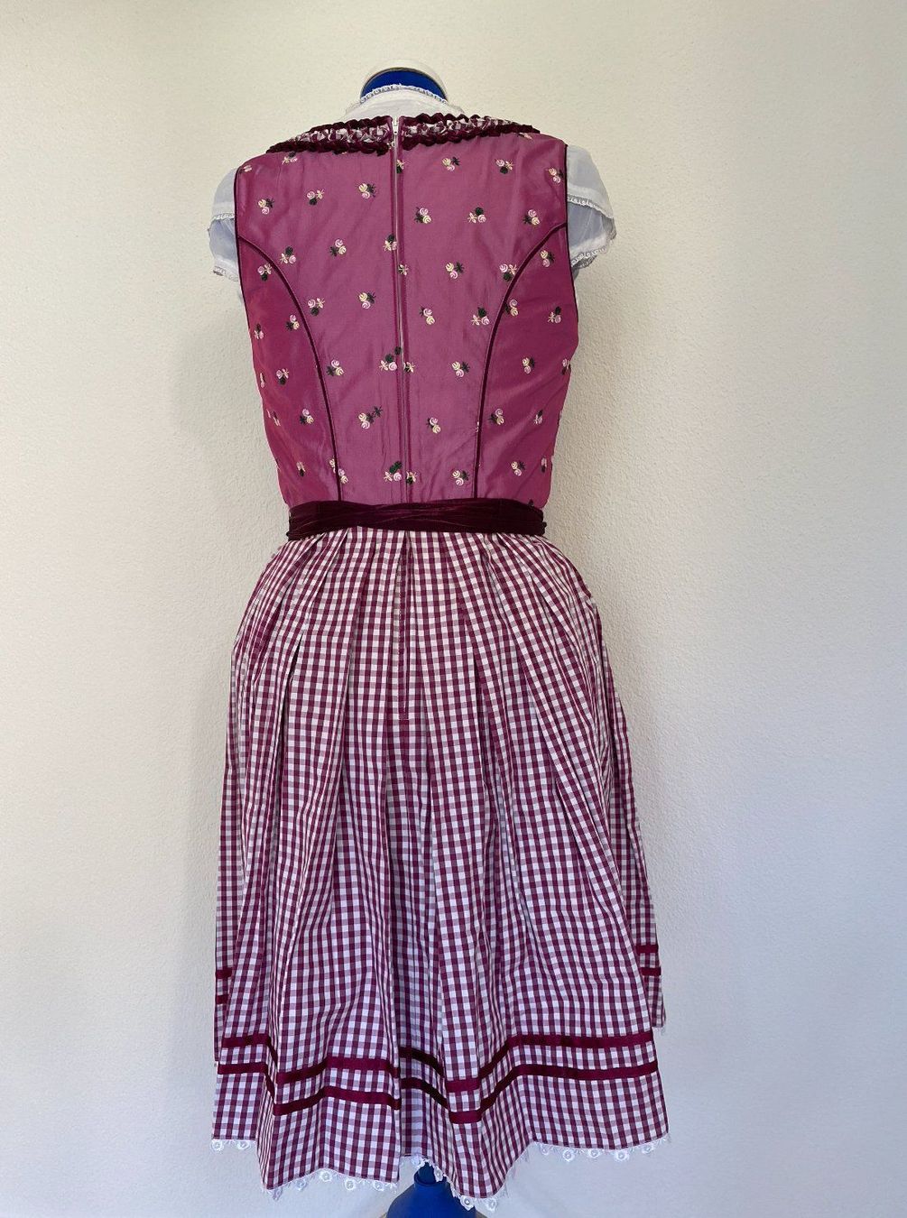 Vestiti: Dirndl Grösse 42 – Usato da Dagmersellen venduto da sheli17 2
