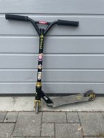 Stunt Scooter Chilli 3000 schwarz gold gebrauchter Zustand