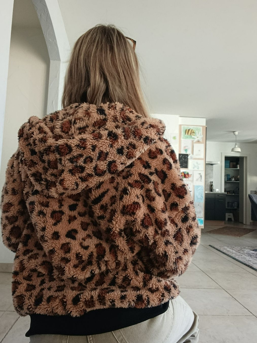 Vestes: JAQUETTE LÉOPARD PELUCHE S – D'occasion à Sierre par shirley04 3